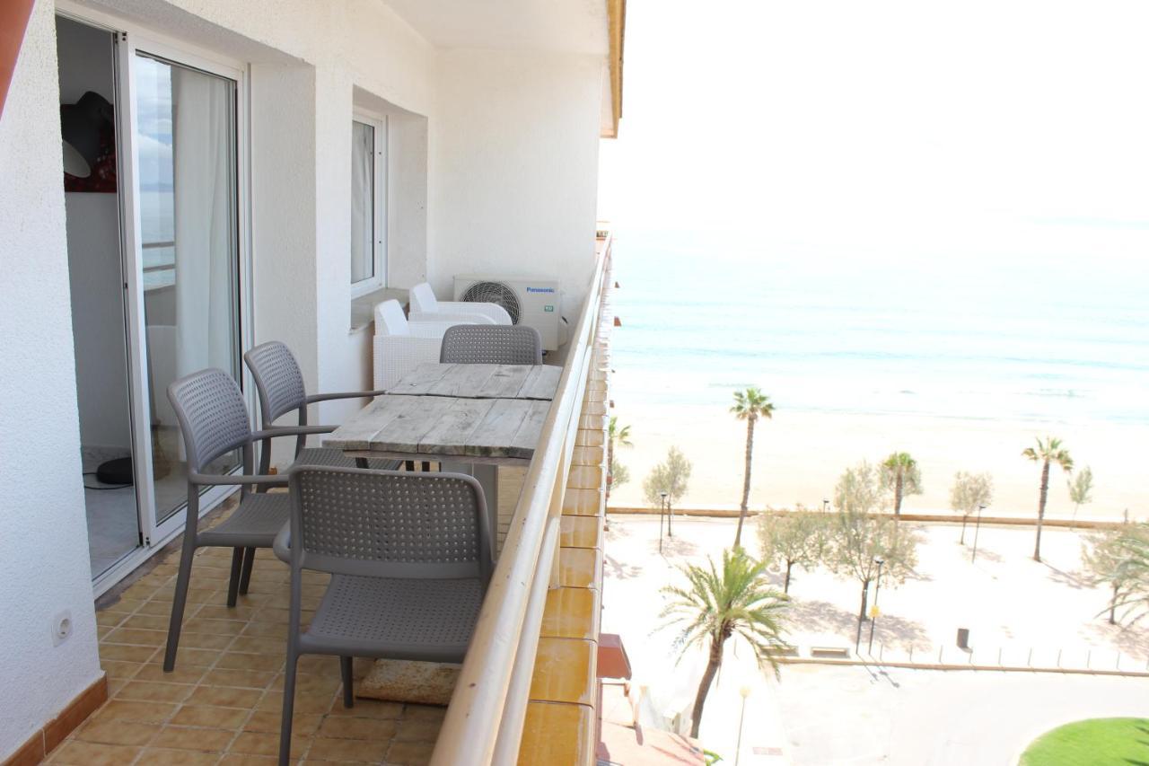 Beautiful Apartment In Front Of Beach, Pool, View 로지즈 외부 사진