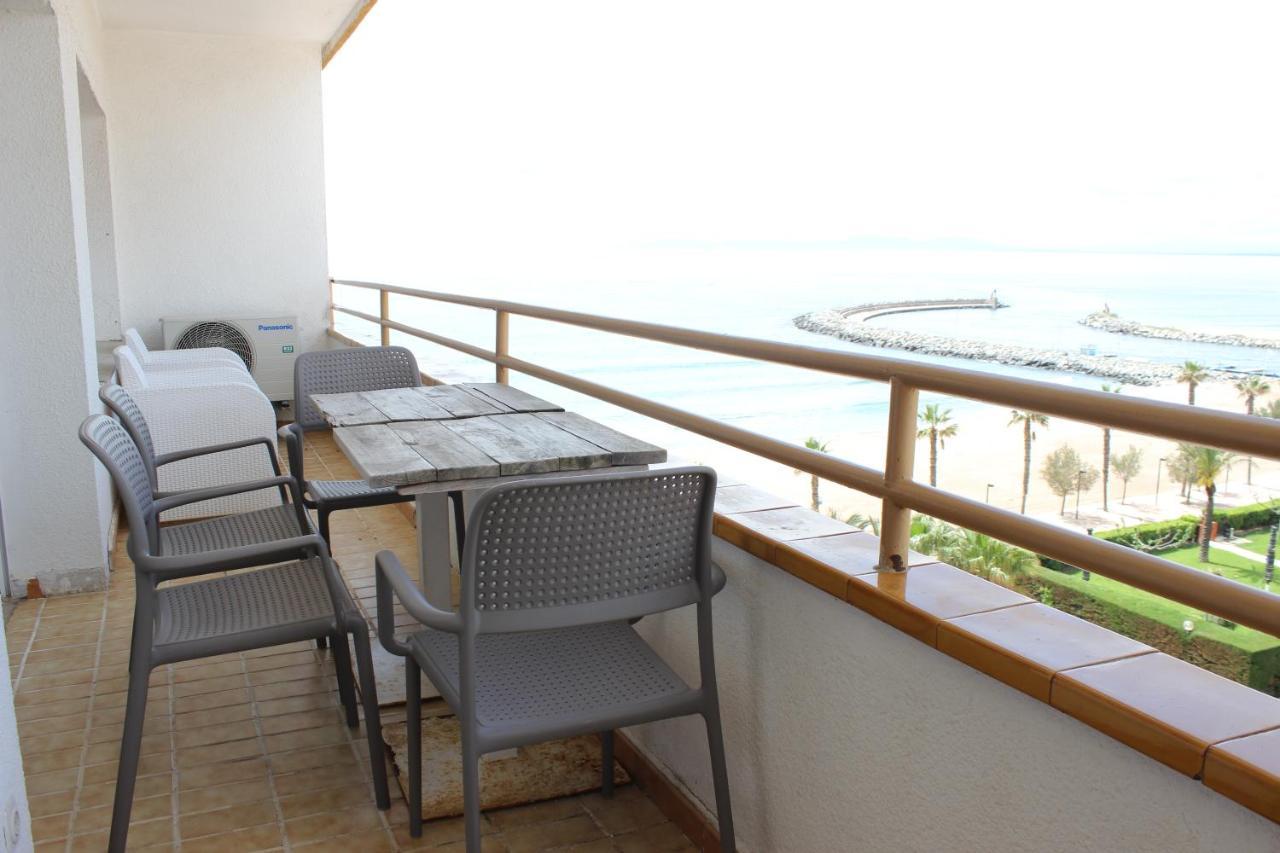 Beautiful Apartment In Front Of Beach, Pool, View 로지즈 외부 사진