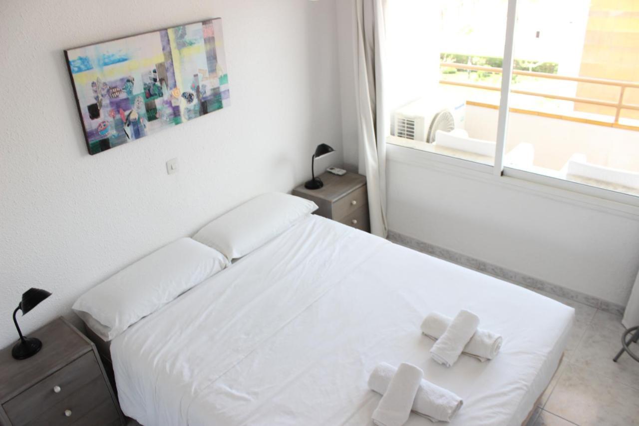 Beautiful Apartment In Front Of Beach, Pool, View 로지즈 외부 사진
