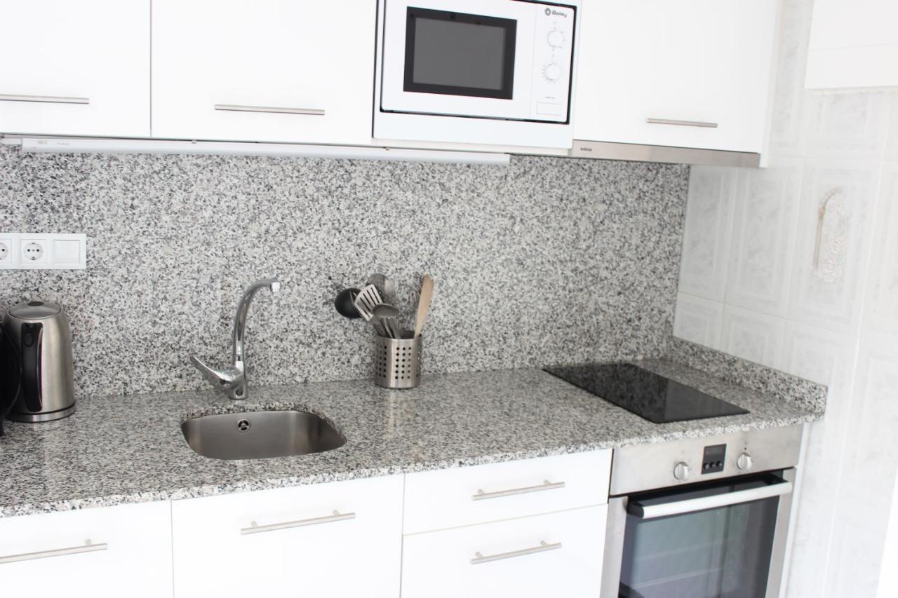 Beautiful Apartment In Front Of Beach, Pool, View 로지즈 외부 사진