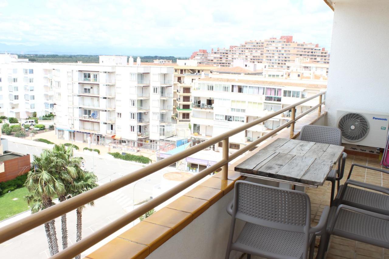 Beautiful Apartment In Front Of Beach, Pool, View 로지즈 외부 사진
